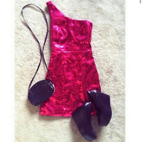 PINK SEQUIN SHORT DRESS - Picture 1 of 4